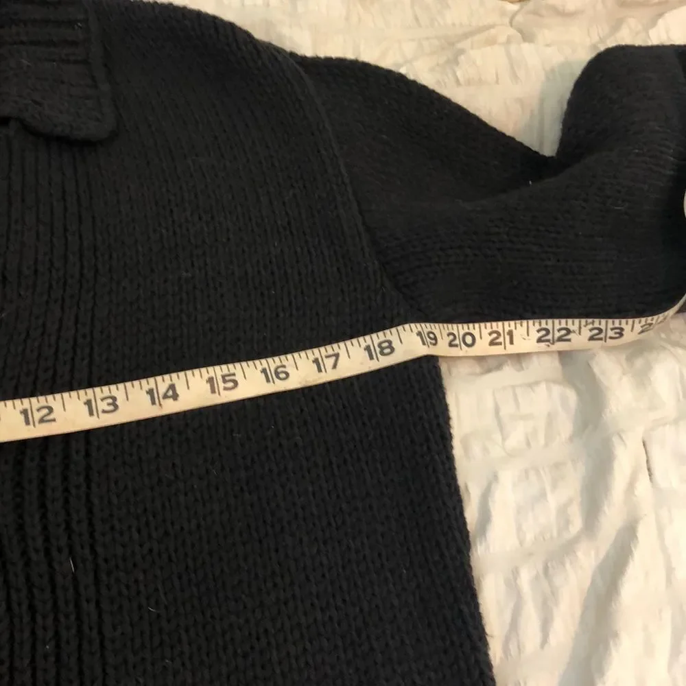 Black Pure hand knit sweater - Picture 2 of 5